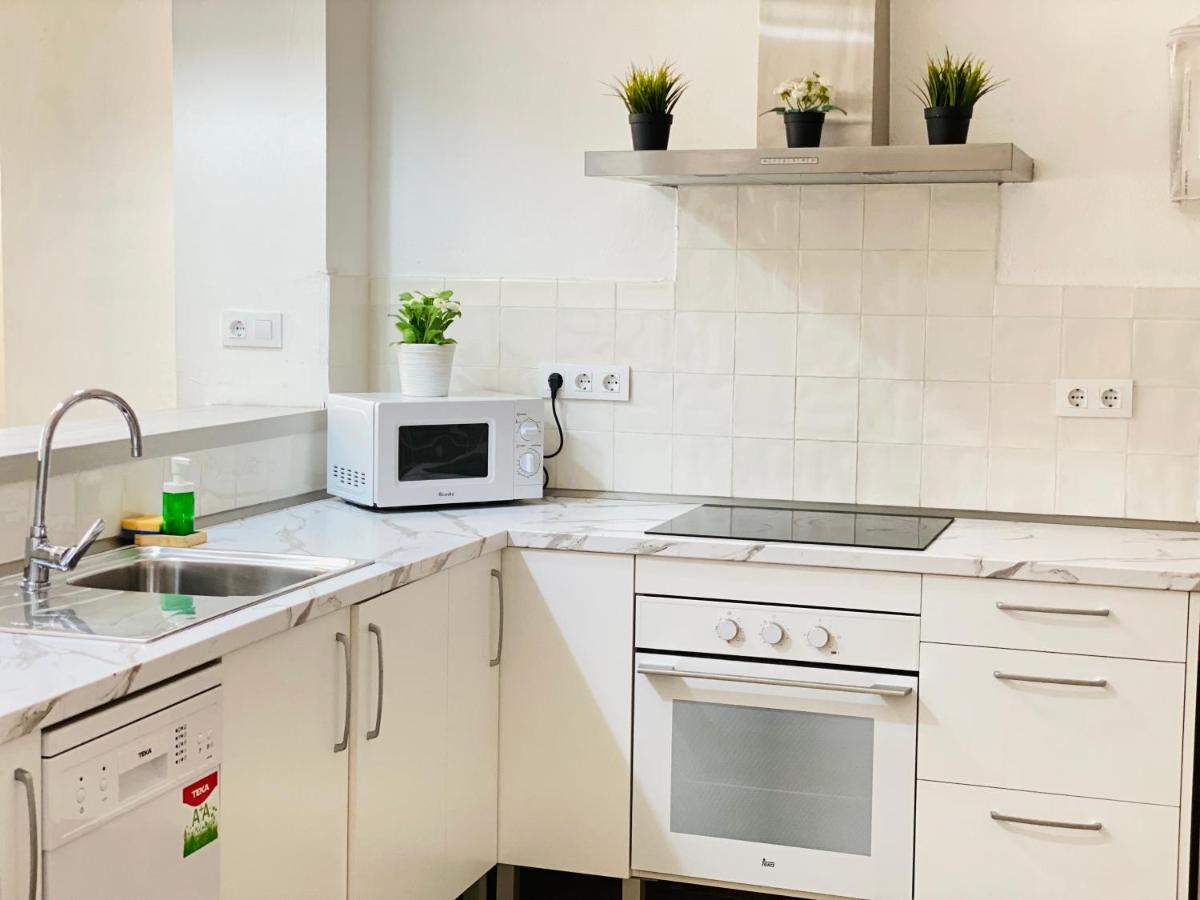 Flamenca Triana - Apartamento Wifi Con 2 Dormitorios 2 Sofas Camas 2 Banos Sevilla Buitenkant foto