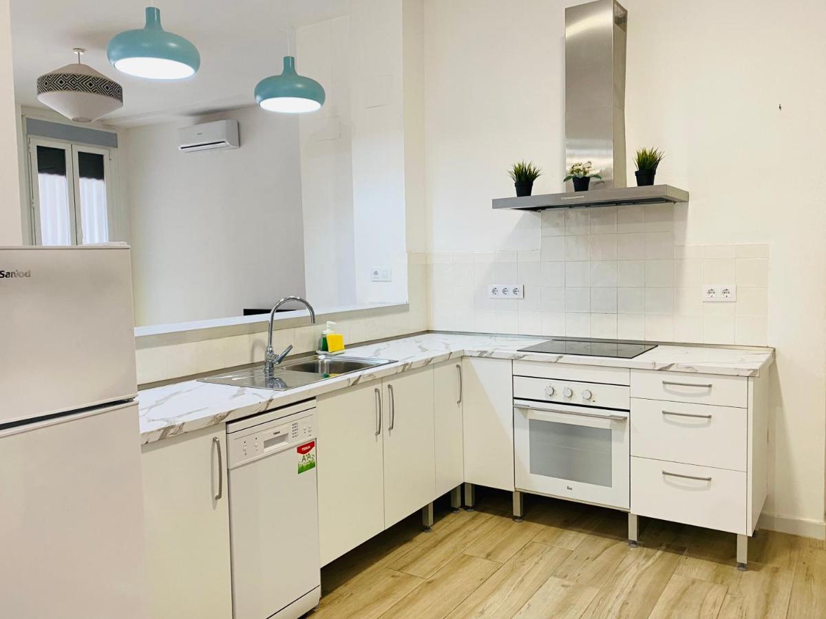 Flamenca Triana - Apartamento Wifi Con 2 Dormitorios 2 Sofas Camas 2 Banos Sevilla Buitenkant foto